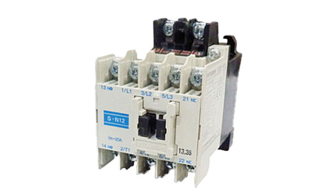 Understanding the FX2N-32MR-DS PLC